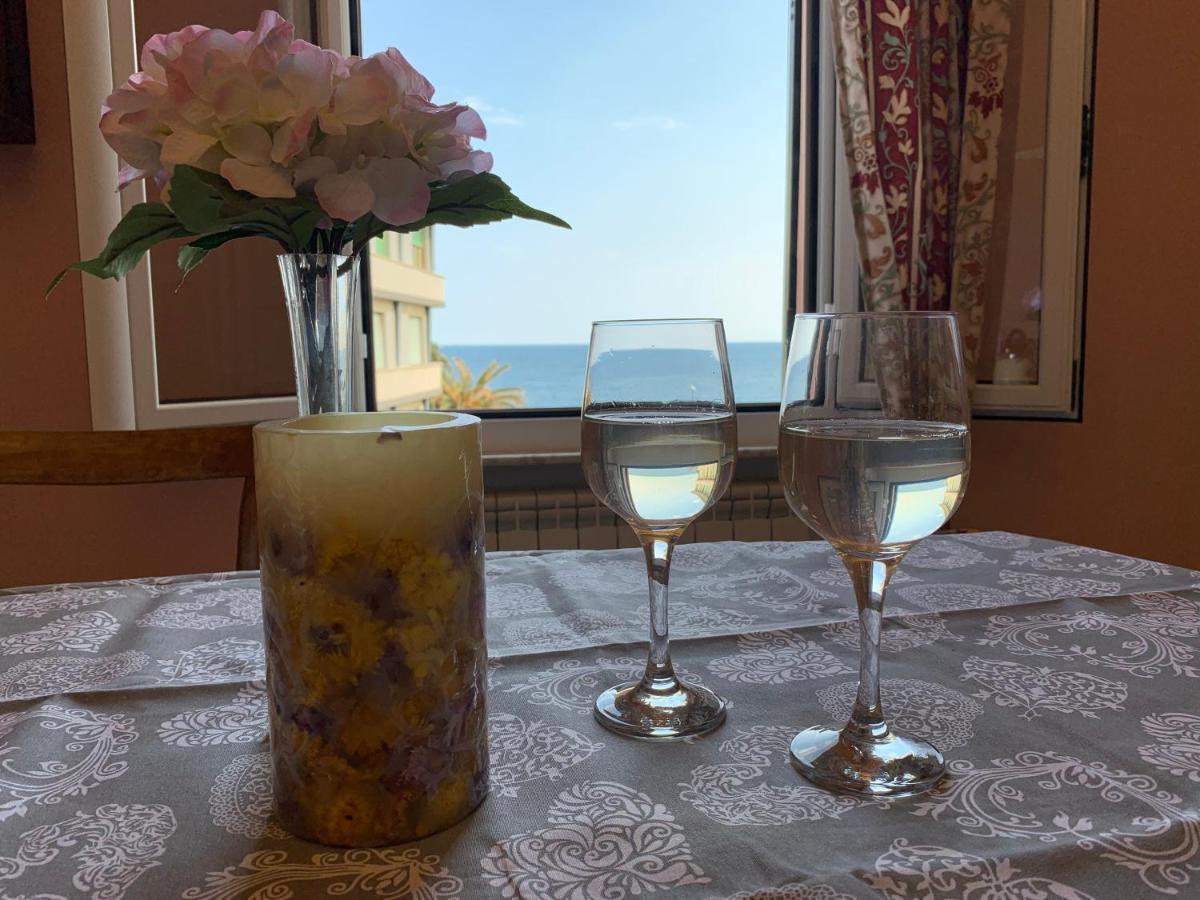 Appartement Le Finestre sul Mare à Albissola Marina Extérieur photo