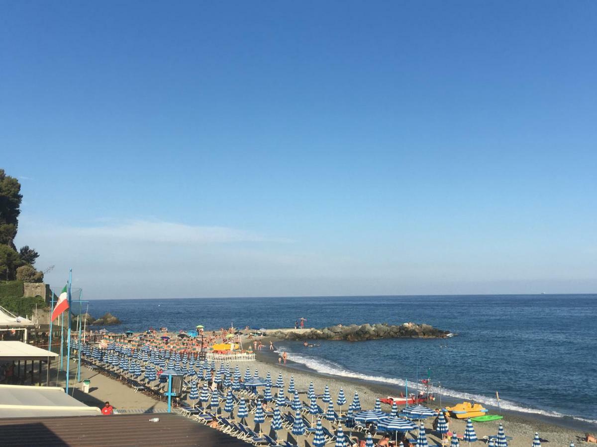 Appartement Le Finestre sul Mare à Albissola Marina Extérieur photo